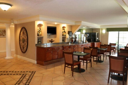 Americas Best Value Inn Montgomery image 2