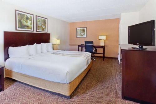 Americas Best Value Inn Montgomery image 22
